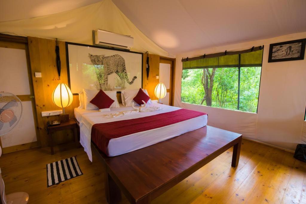 Yala Leopard Mobile Camp Hotel Exterior foto